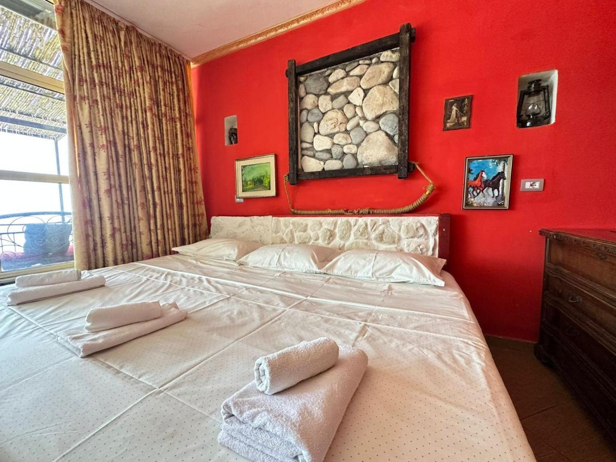 Hotel Vila "Oda E Miqve" Vlore Exterior photo